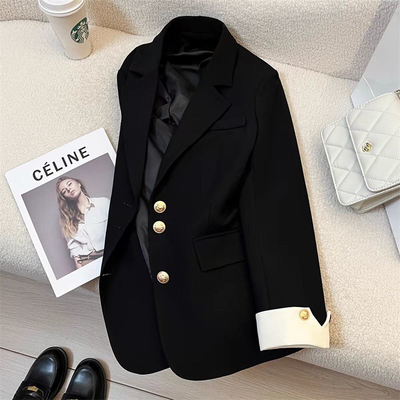 Damen Eleganter Blazer mit Goldknopfdetails Shop Nory