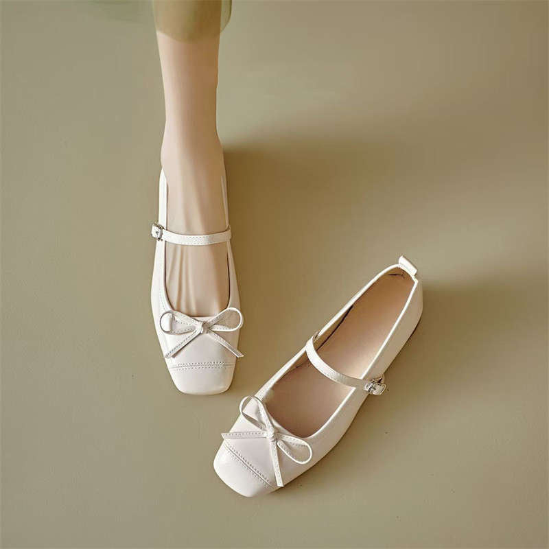 Damen Ballerinas mit dekorativem Riemchen und moderner Schleifenapplikation