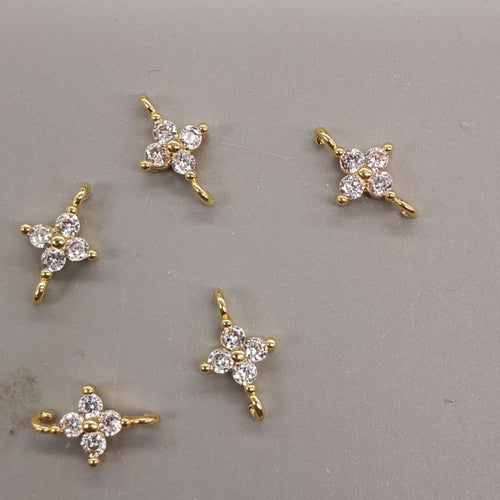 Zierlicher Blüten-Anhänger mit Zirkonia Für Diy Schmuck Vergoldet
