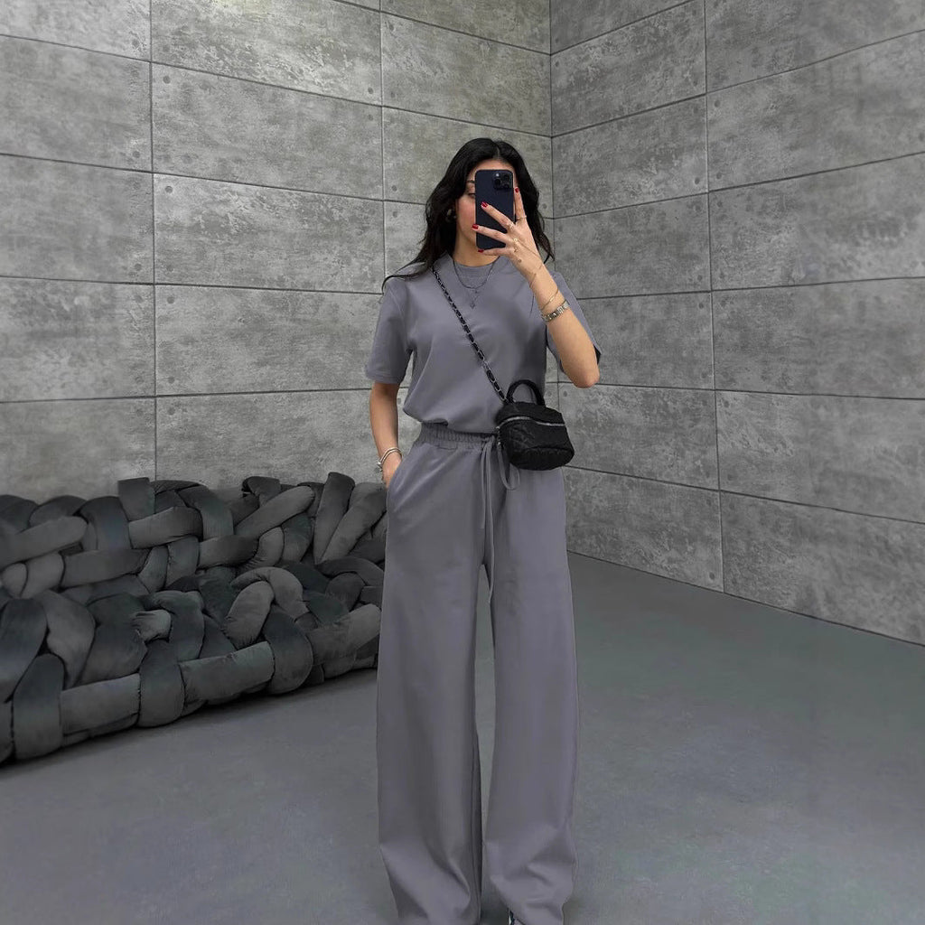 Damen Komfortabler und stilvoller Jumpsuit mit weitem Bein