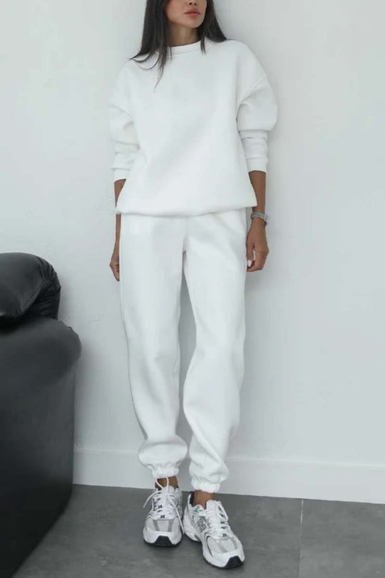 Damen nan minimalistisches Cozy-Set aus schwerer French‑Terry mit weitem Rundhals-Pullover und gerader Jogginghose Shop Nory