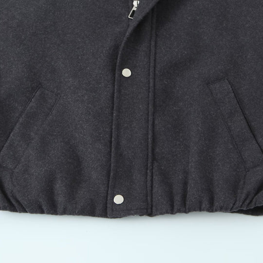 Damen Kurzjacke im Bomberstil mit Stehkragen, Druckknopfleiste und elastischem Saum Shop Nory