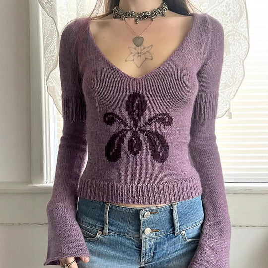 Damen nan kurzes Feinstrick V‑Pullover mit floralem Intarsienmotiv und ausgestellten Trompetenärmeln Shop Nory