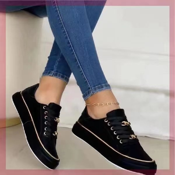 Damen Plateausneaker mit goldener Zierkante und Schmuckketten‑Details Shop Nory