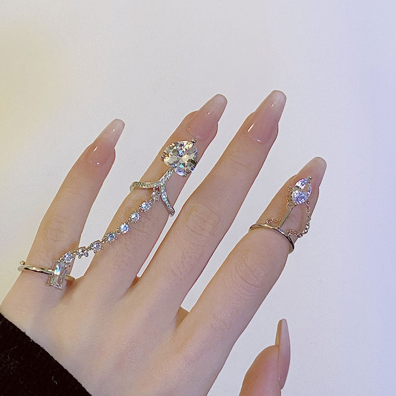 Damen eleganter und funkelnder Ring mit marquiseförmigem Kristall Shop Nory