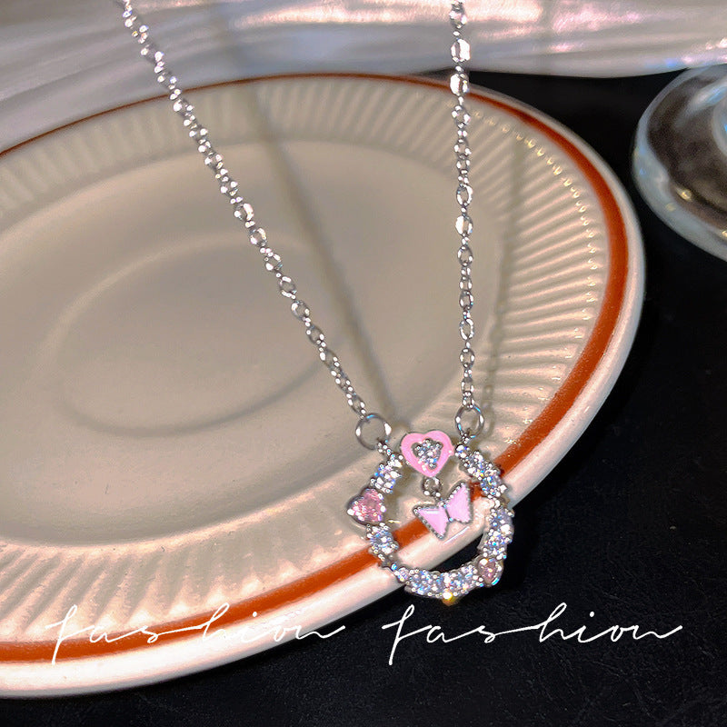 Damen Halskette mit filigranem Anhänger und funkelnden Zirkonia Shop Nory