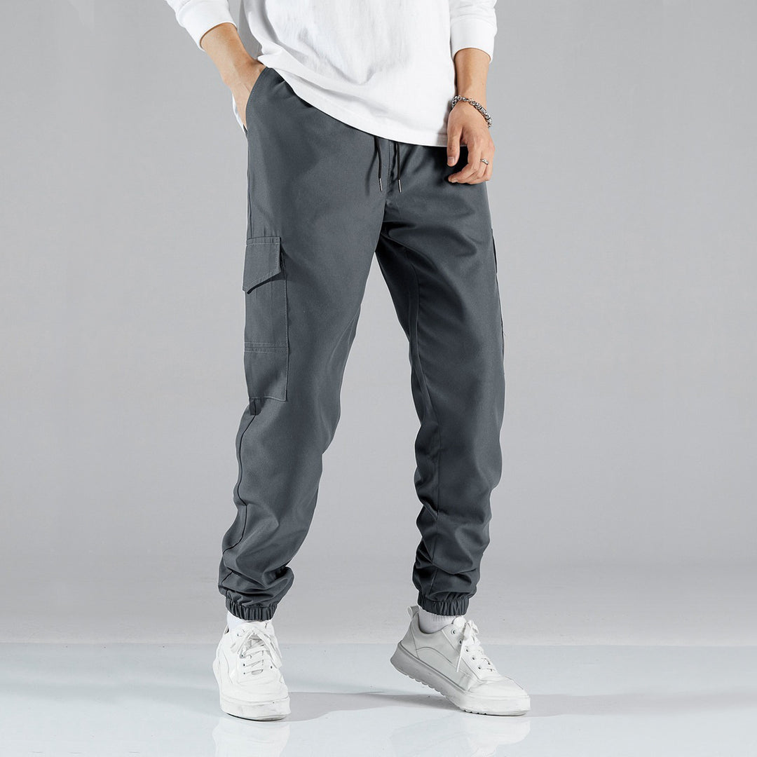 Herren nan Cargo-Jogginghose mit elastischem Tunnelzugbund und aufgesetzten Klappentaschen Shop Nory