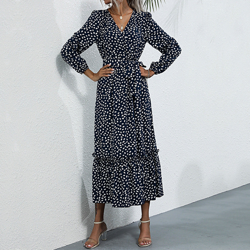 Damen Gemustertes Midikleid mit Wickel‑Optik, geraffter Taille und Stufenvolant Shop Nory
