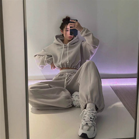 Damen Oversize-Hoodie und Jogginghose Set mit weichem Innenfutter, verstellbarer Kordel und hochgezogenem Bund Shop Nory