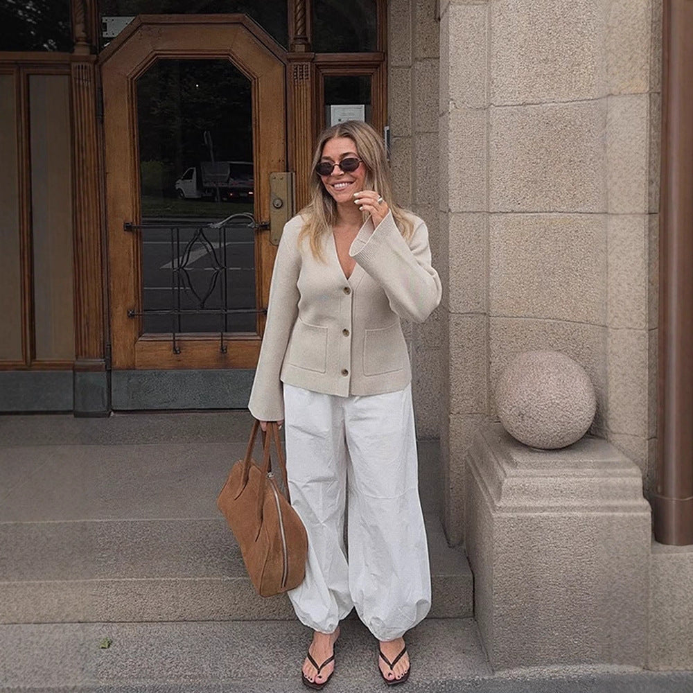 Damen Feinstrick-Cardigan mit weitem Ärmel, V‑Ausschnitt und aufgesetzten Taschen Shop Nory