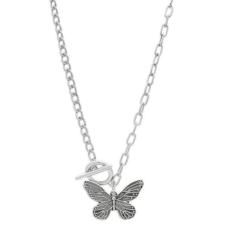 Damen Halskette mit filigranem Schmetterlingsanhänger und modernem Gliederdesign Shop Nory