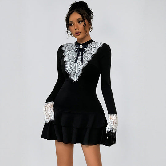 Damen Figurbetontes Longsleeve-Minikleid mit Spitzen-Dekolleté, Volantstufen & Schmuckschleife Shop Nory