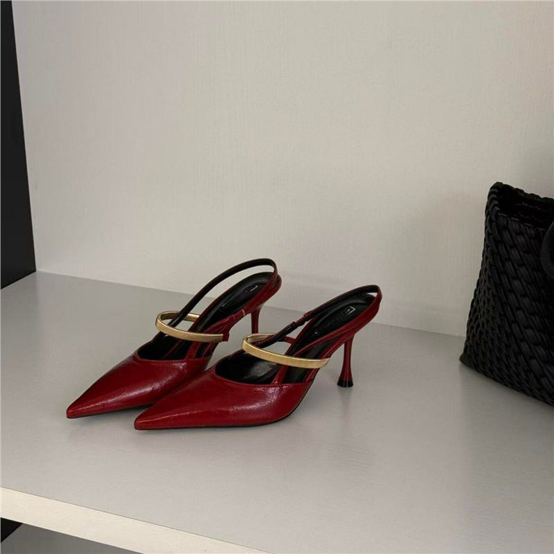 Damen Spitz zulaufende Slingback-Mules mit goldfarbenem Zierriemen und skulpturiertem Stiletto-Absatz Shop Nory