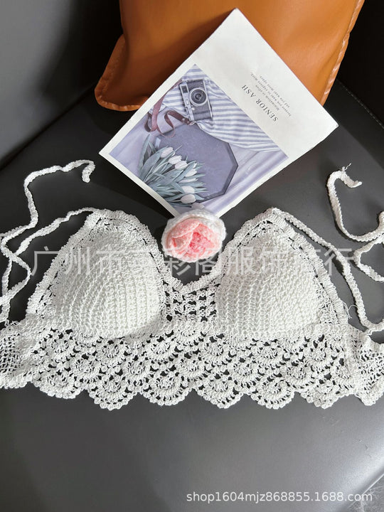 Damen gehäkeltes Bikinioberteil mit bunten Quasten