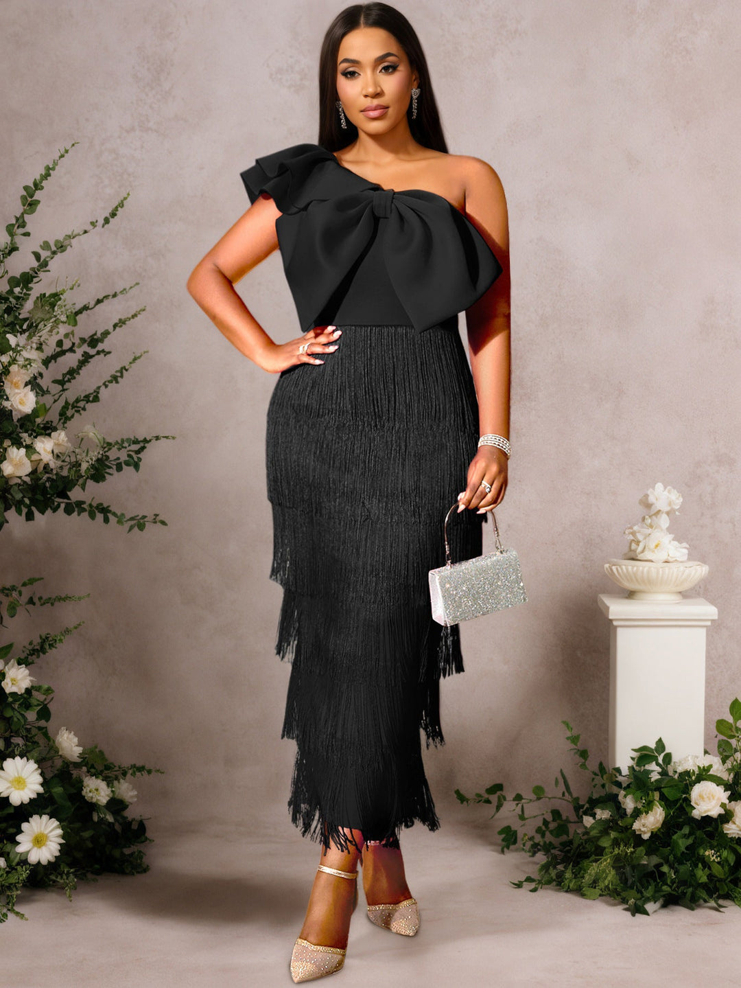 Damen Cocktailkleid mit voluminösem Rüschendesign und Fransen