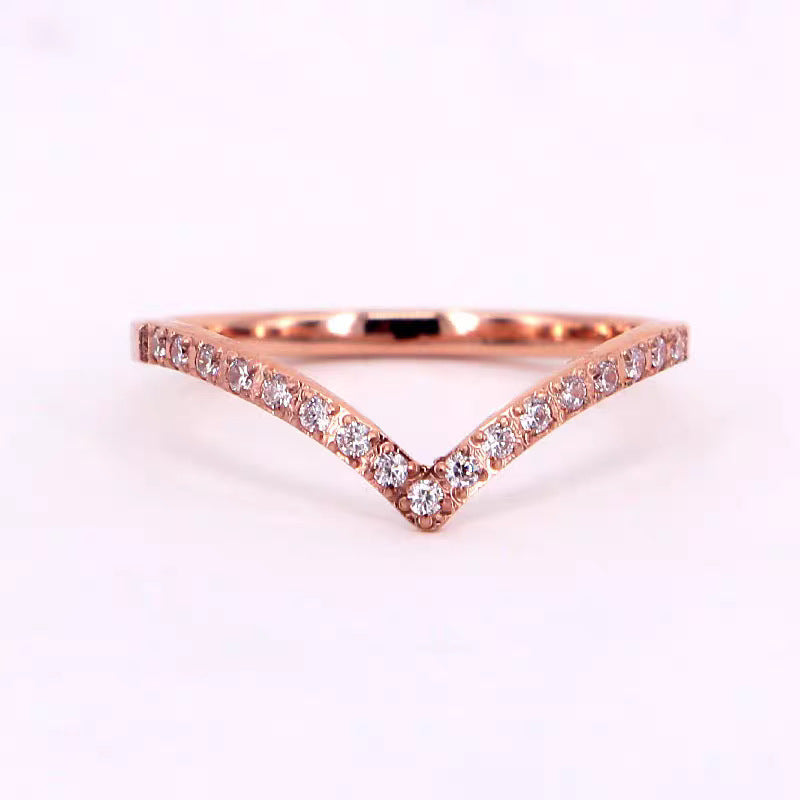 Damen V-förmiger Ring mit Kristallakzenten Shop Nory