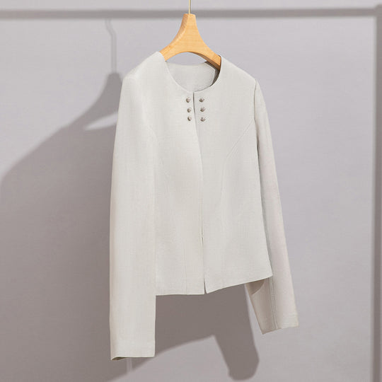 Damen Kurzblazer im minimalistischen Fit mit Perlen-Knopfbesatz und taillierter Schnitt Shop Nory
