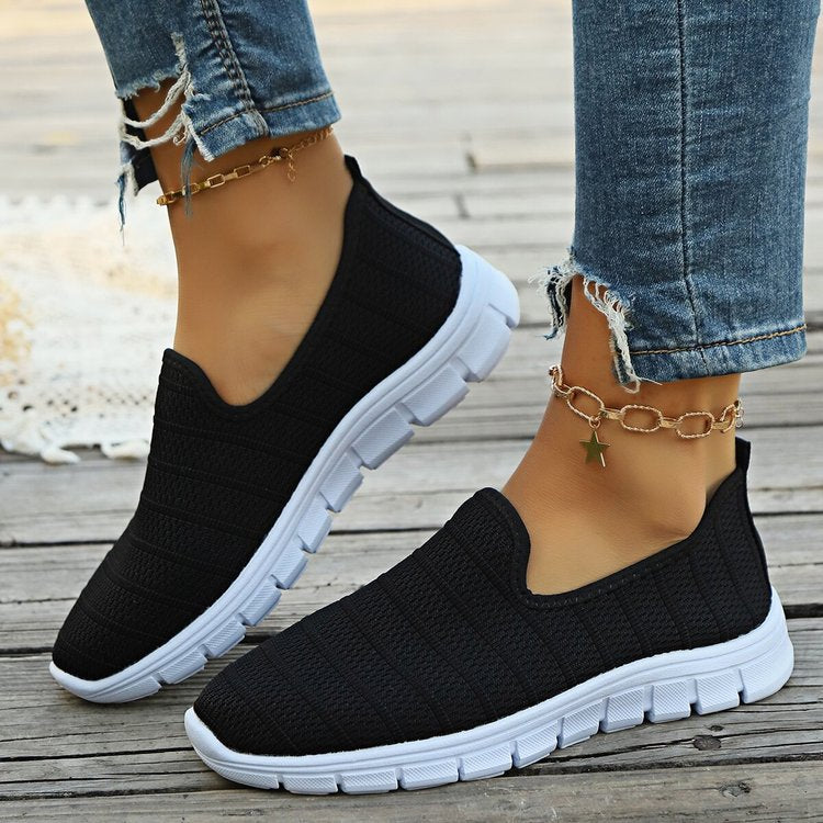 Damen Slip-On Sneakers mit atmungsaktiver Oberflächenstruktur und rutschfester Sohle