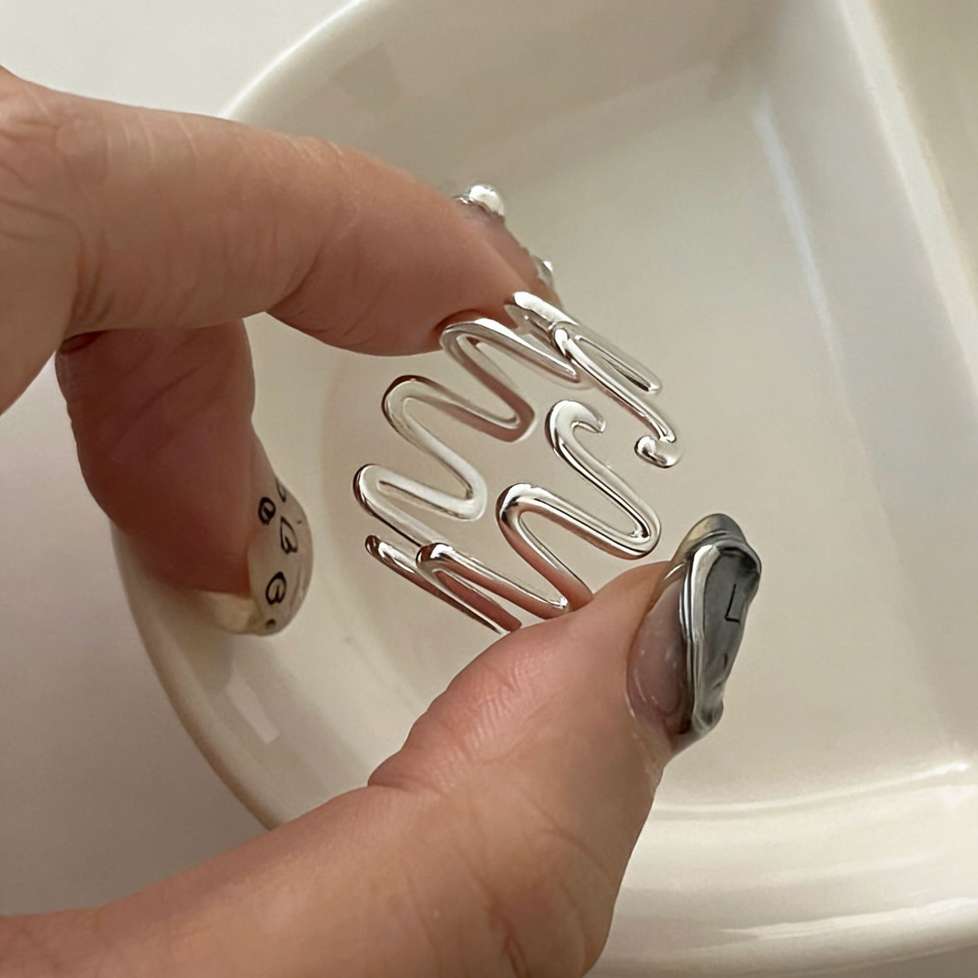 Damen Wellenförmiger Schmuckring aus Edelstahl Shop Nory