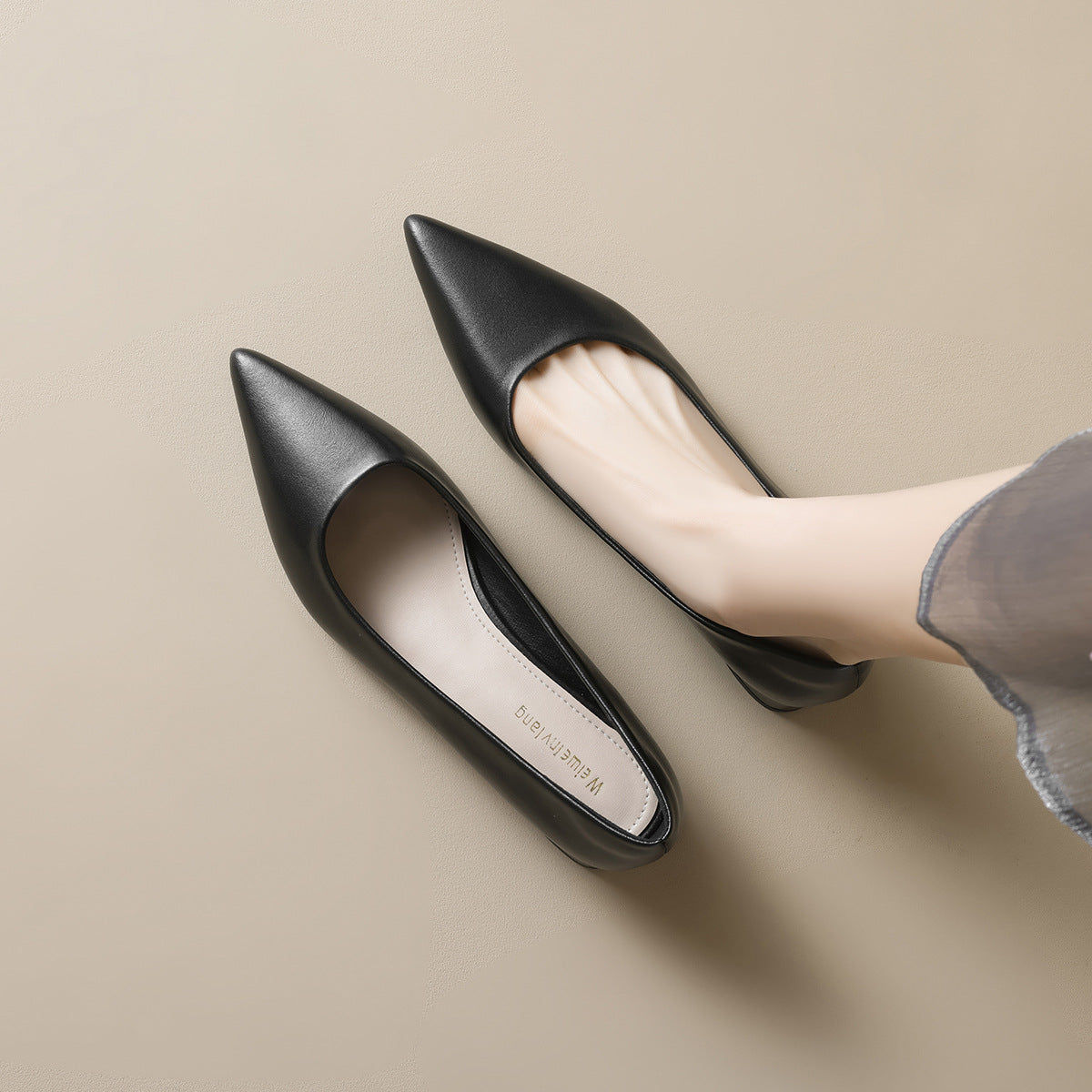 Damen elegante Pumps mit spitzem Zehenbereich und komfortablem Blockabsatz