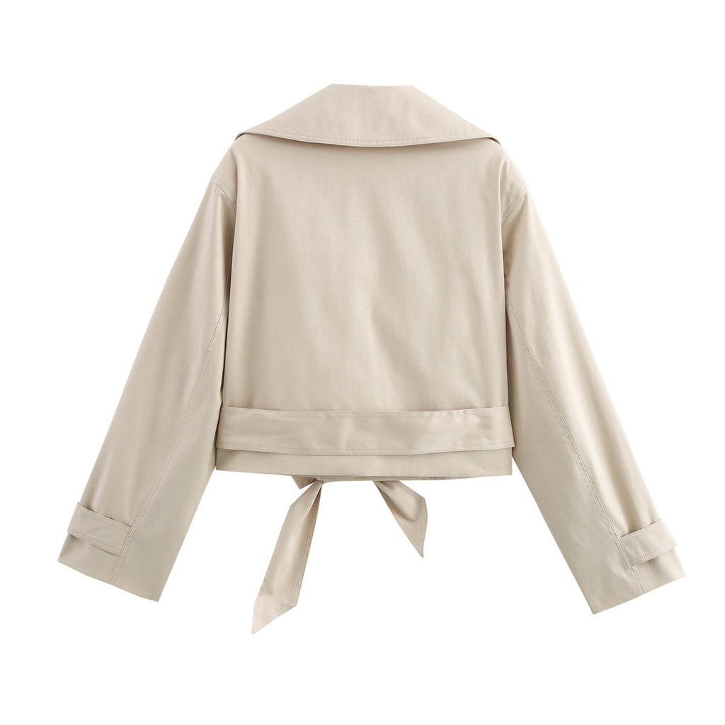 Damen kurze Trenchjacke mit eleganter Taillierung und praktischen Taschen