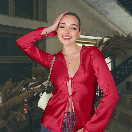 Damen Bluse mit tiefem V-Ausschnitt und Bindebändern taillierter Schnitt ausgestellte Ärmel Shop Nory
