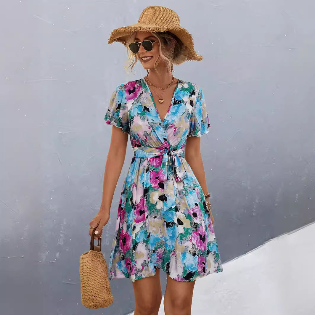 Damen Wickelkleid mit floralem Muster und schwingendem Rock