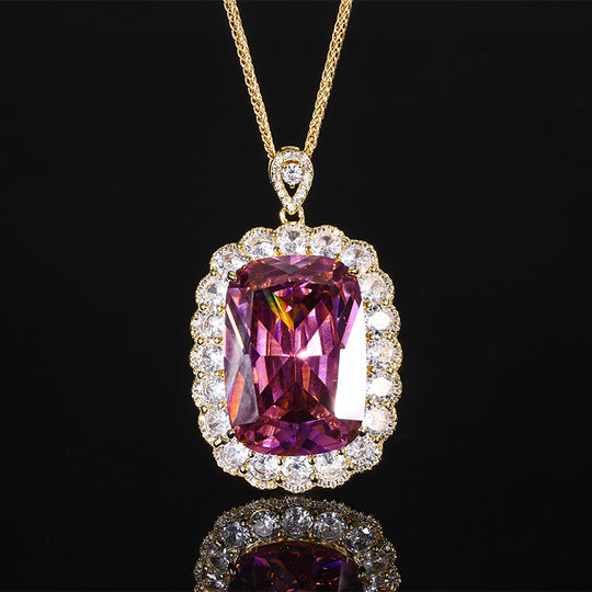 Kissen-Schliff Halo Anhänger Halskette mit Mikro-Pavé Cubic Zirconia und vergoldeter Rope-Kette