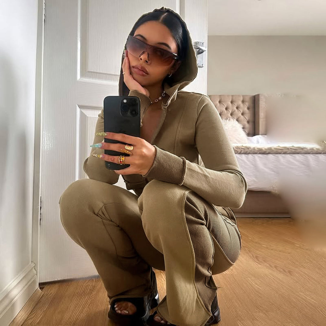 Damen nan Stretch-Flared-Hose mit hoher Taille, aufgesetzten Taschen und seitlichen Einsatzbahnen Shop Nory