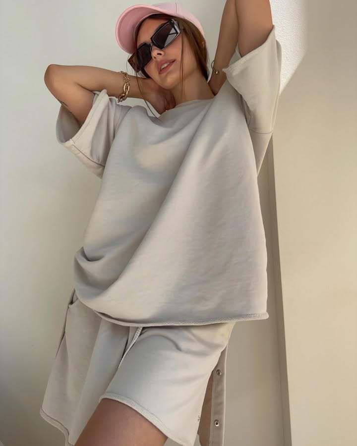 Damen lässiges Oberteil und Shorts-Set mit modernem Schnitt und praktischen Taschen