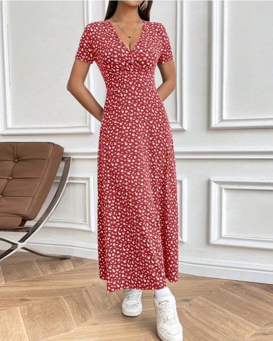 Damen Maxikleid mit floralem Wickeldesign und praktischen Seitentaschen