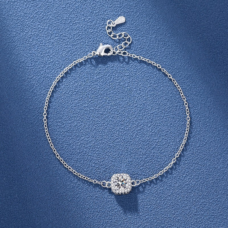 Zartes Zirkonia-Armband mit Verstellbarem Verschluss und Funkelnden Rundsteinen