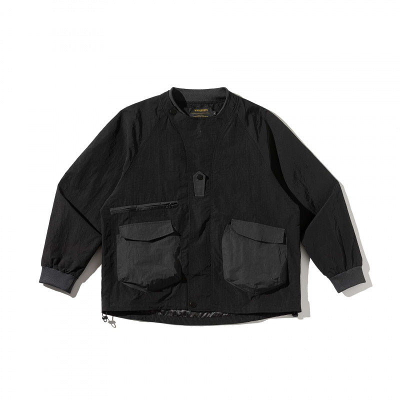 Unisex Kurz geschnittene kastige Overlayer‑Jacke im Utility‑Stil mit aufgesetzten Pattentaschen und Kordelzug Shop Nory