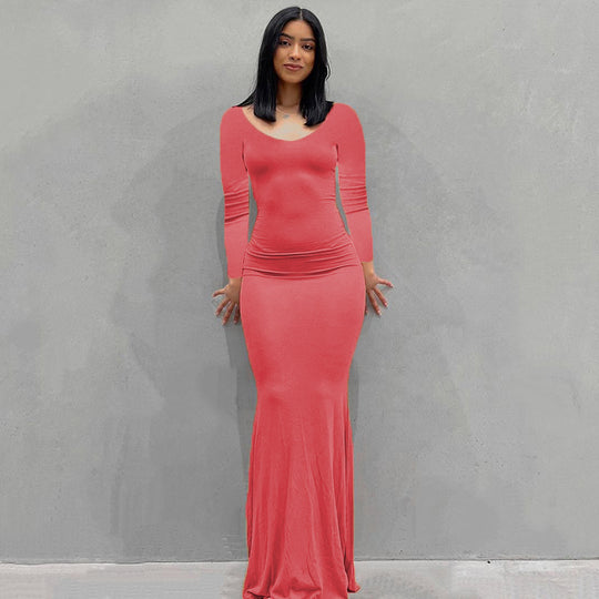 Damen Körperbetontes Maxi‑Jerseykleid mit taillierter Drapierung, langen Ärmeln und ausgestelltem Saum Shop Nory