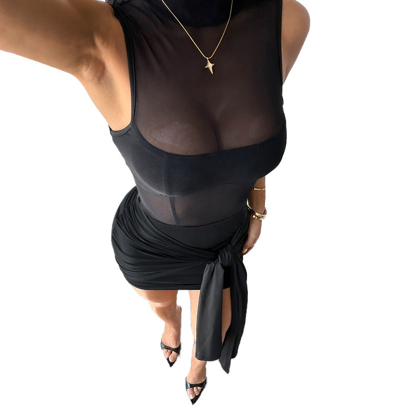 Damen Figurumspielendes Mini-Kleid mit raffinierten Drapierungen Shopnory