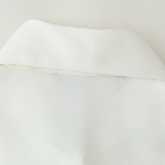 Damen Leichte Bluse aus fließendem Crêpe mit klassischem Hemdkragen, durchgehender Knopfleiste und taillierenden Abnähern Shop Nory