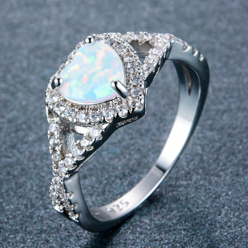 Damen Ring mit herzförmigem Opal und funkelnden Zirkonia-Details Shop Nory 1782015887