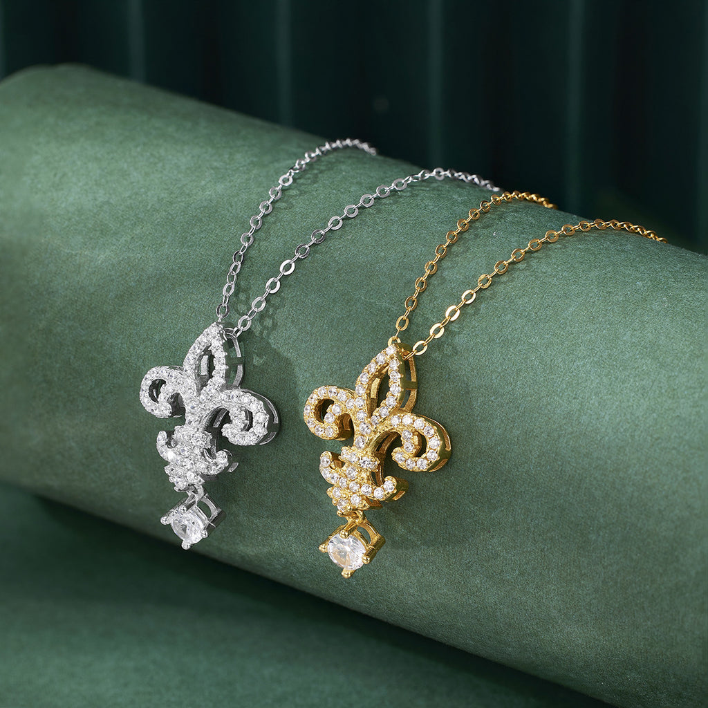 Damen elegante Halskette mit filigranem Lilienanhänger und funkelnden Zirkonia Shop Nory