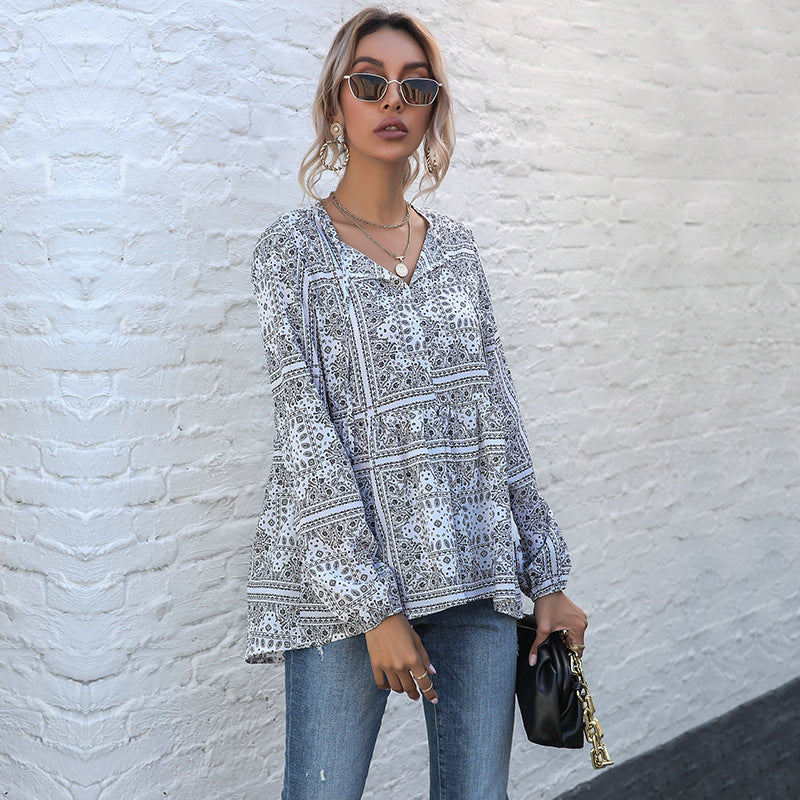 Damen V-Ausschnitt-Tunika mit Paisley-Bandana-Print, QuastenbindShop Noryand und Stufenrock Shop Nory