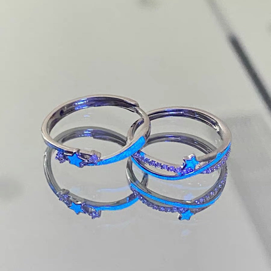 Damenring mit funkelndem Sternenmotiv und eleganter Oberflächenstruktur Shop Nory