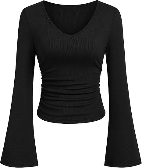 Damen Geripptes Cropped-Top mit V-Ausschnitt, taillierter Raffung und ausgestellten Trompetenärmeln Shop Nory