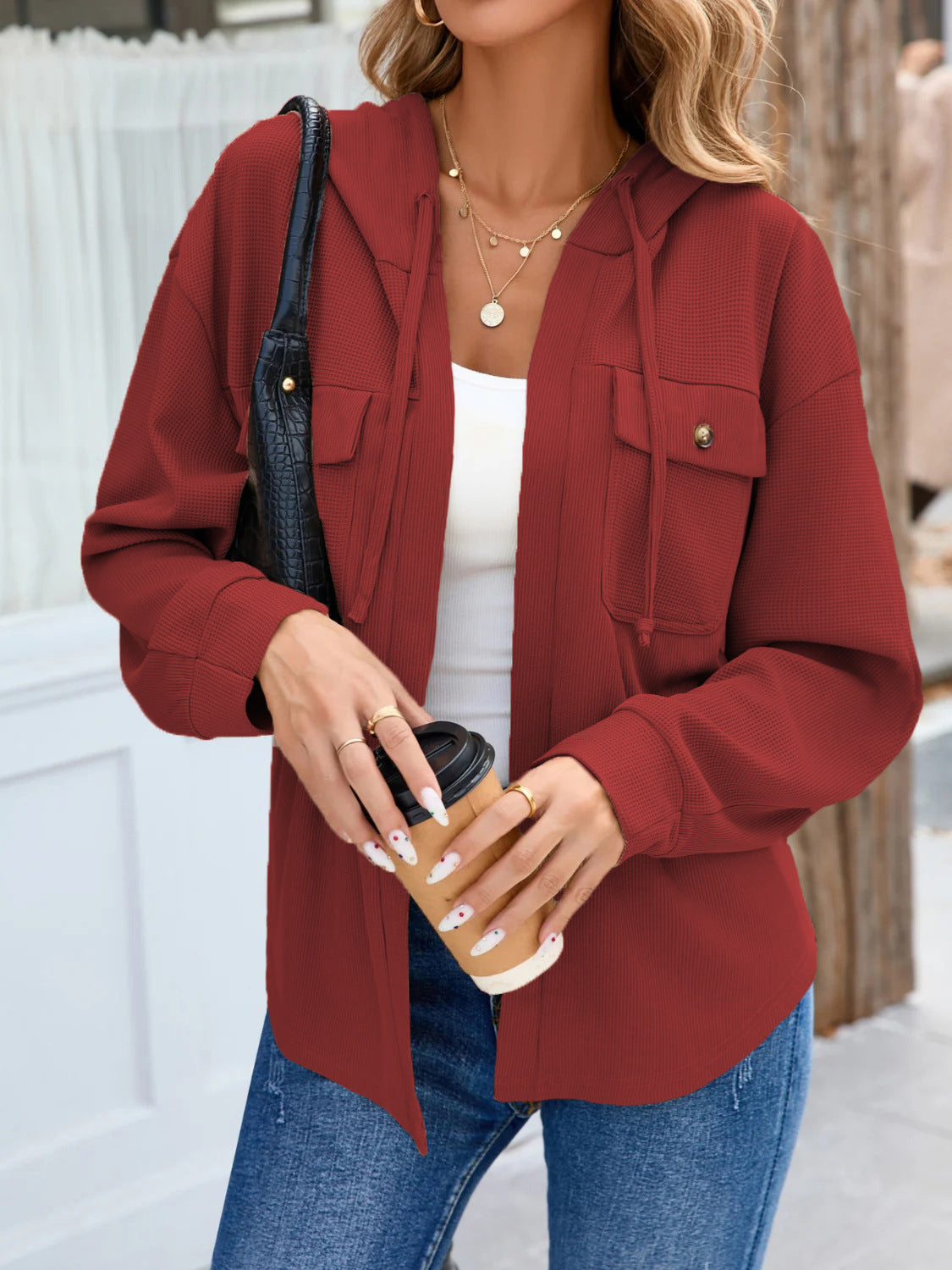 Damen lässige Jacke mit Kapuze und praktischen Brusttaschen Shopnory