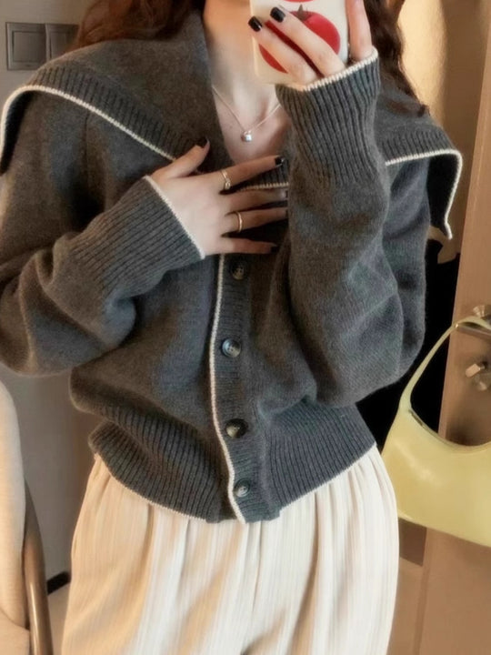 Damen Strickcardigan mit übergroßem Matrosenkragen und kontrastkante Shop Nory