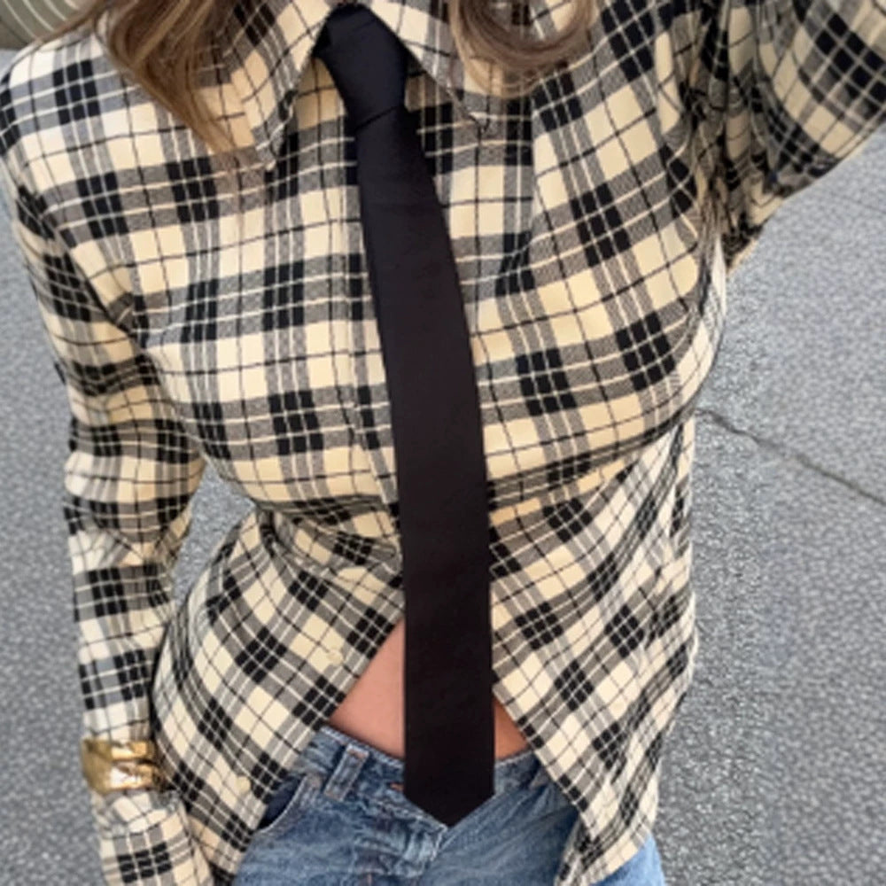 Damen Karo-Hemdjacke mit betonten Schultern und oversized Schnitt Shop Nory