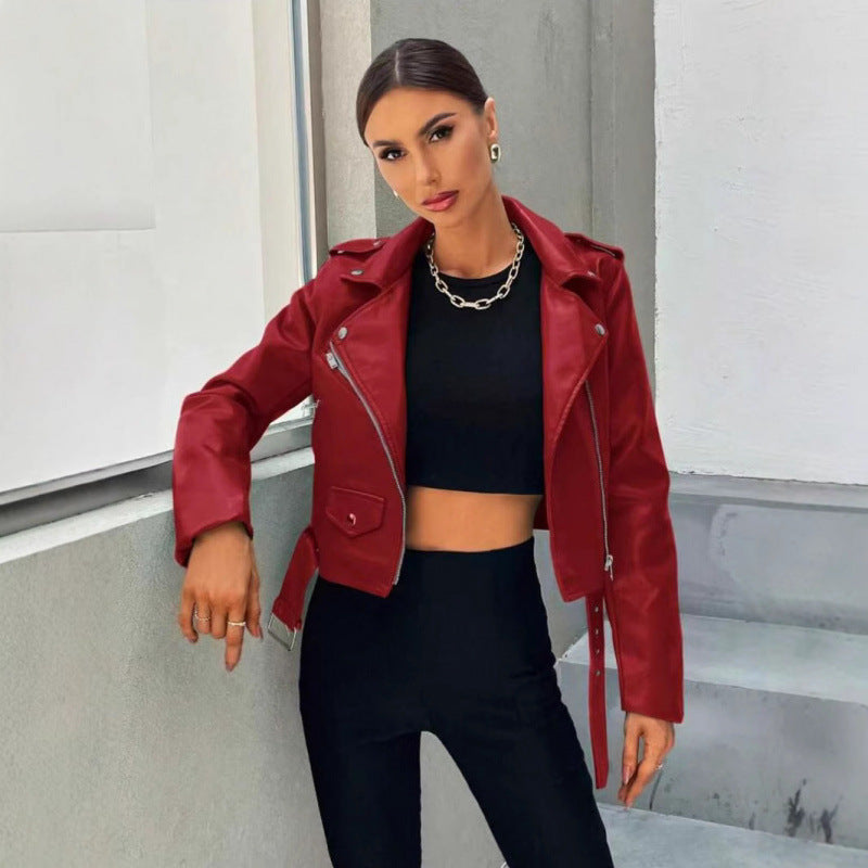 Damen Taillierte Kunstlederjacke mit asymmetrischem Reißverschluss