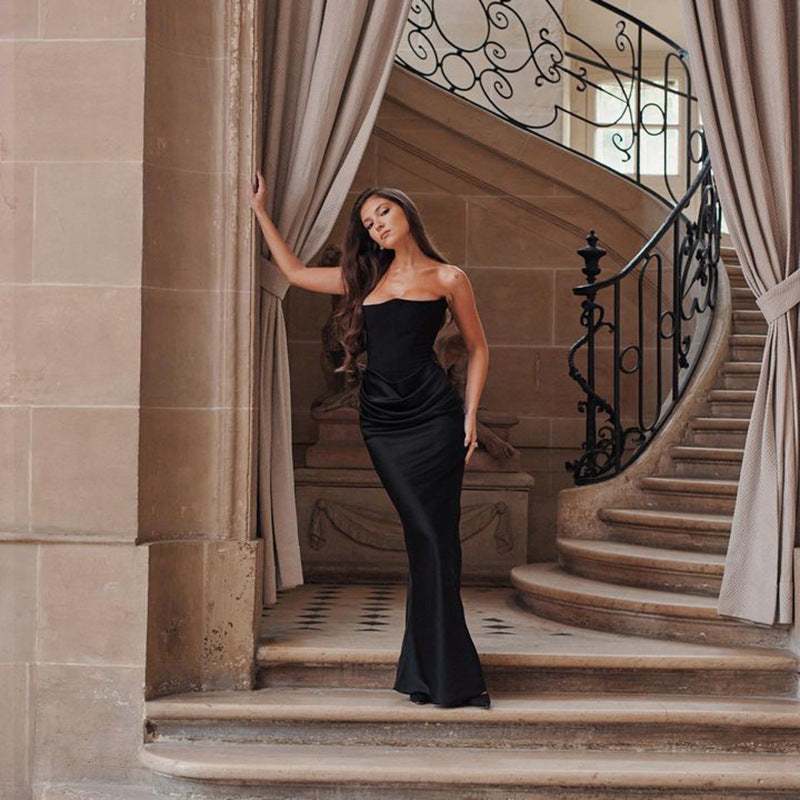 Damen Langärmliges Abendkleid mit strukturiertem Oberteil und elegantem Rüschenbund