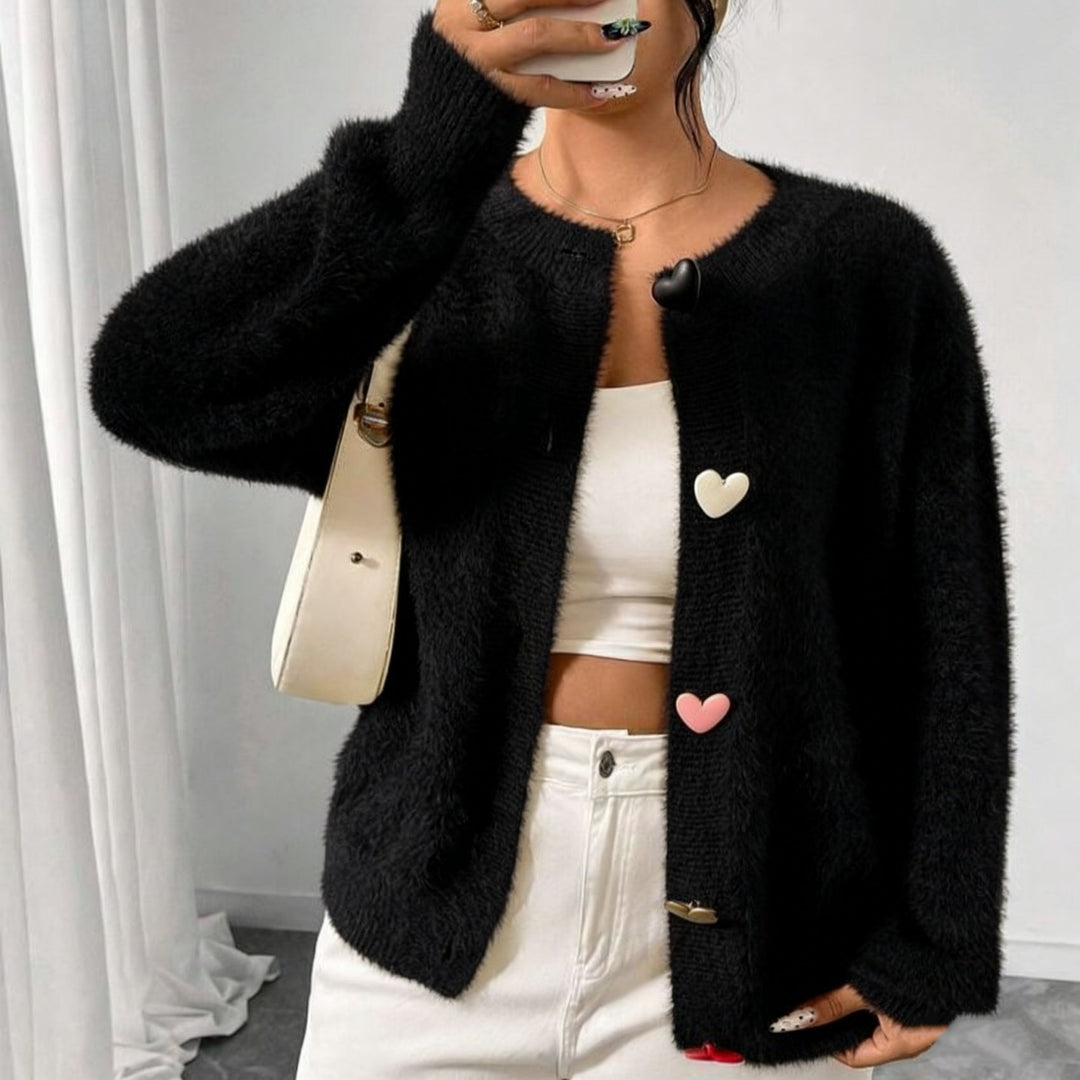 Damen Kuscheliger Flausch-Cardigan mit bunten Herzknöpfen und kastiger Silhouette Shop Nory