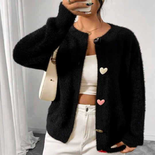Damen Kuscheliger Flausch-Cardigan mit bunten Herzknöpfen und kastiger Silhouette Shop Nory
