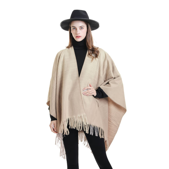 Damen Fransen‑Cape aus Wollmix mit offenem Fall und reversiblem Jacquard Shop Nory