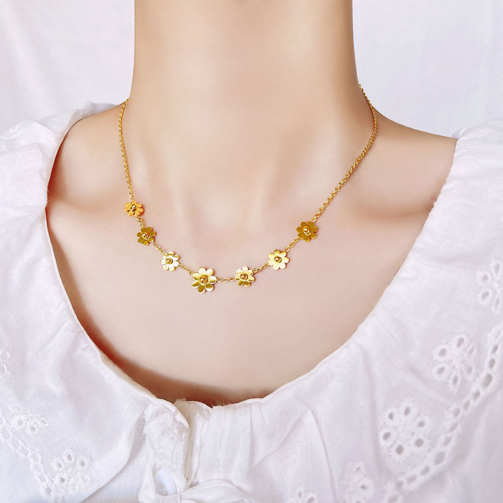 Damen zarte Blumen-Halskette mit hochwertigem Goldfinish Shop Nory